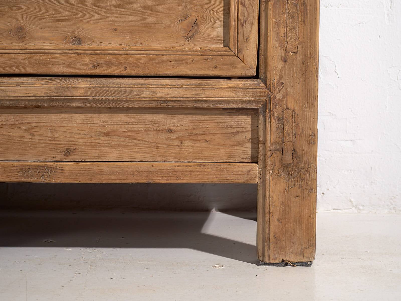 Antique Chinese three-door sideboard (circa 1900)