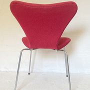 Pink chair 3107 by Arne Jacobsen