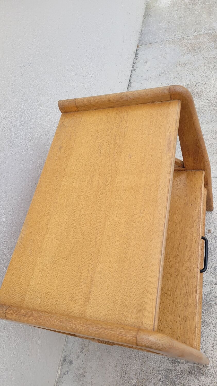Paire de table de chevets Ateliers Saint sabin en chêne 1950