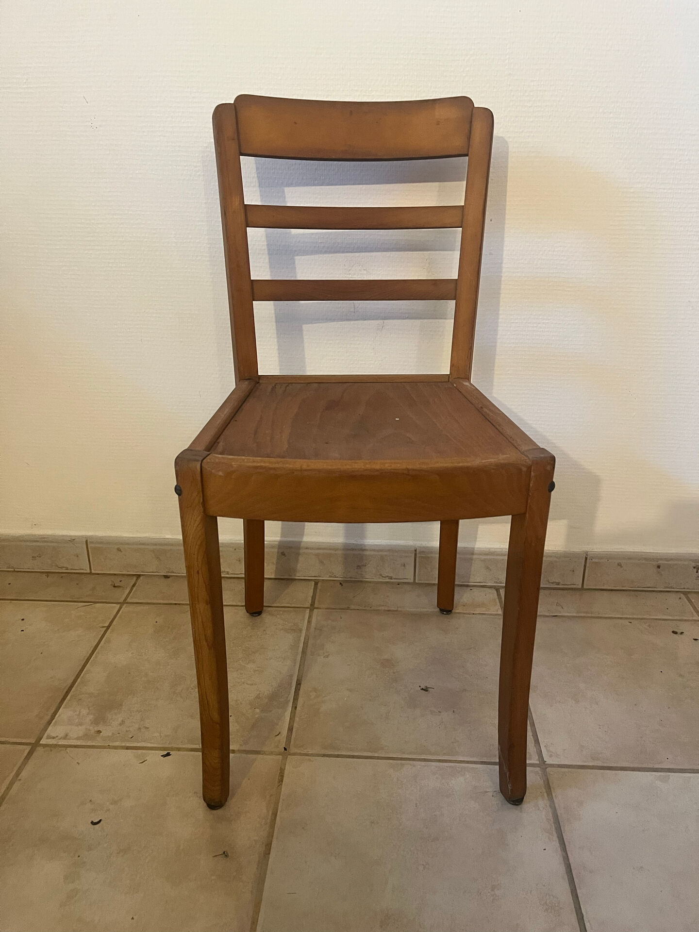 Set of 6 vintage wooden chairs — Monobloc licence assem