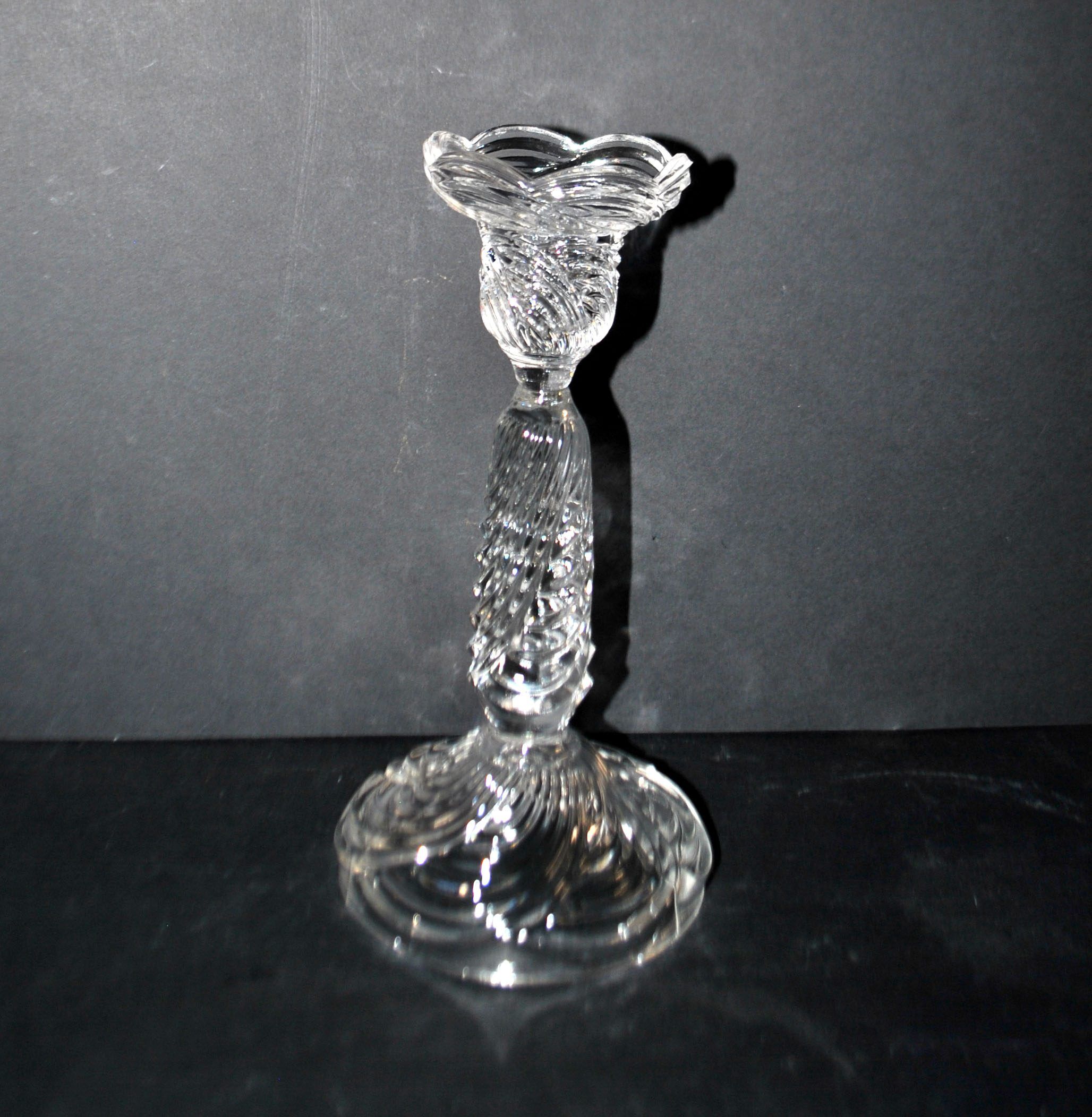 Portieux candlestick draped in moulded glass h22cm