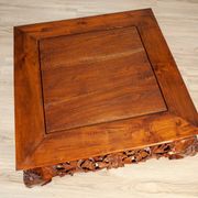 Table basse en chêne richement décorée, années 1950