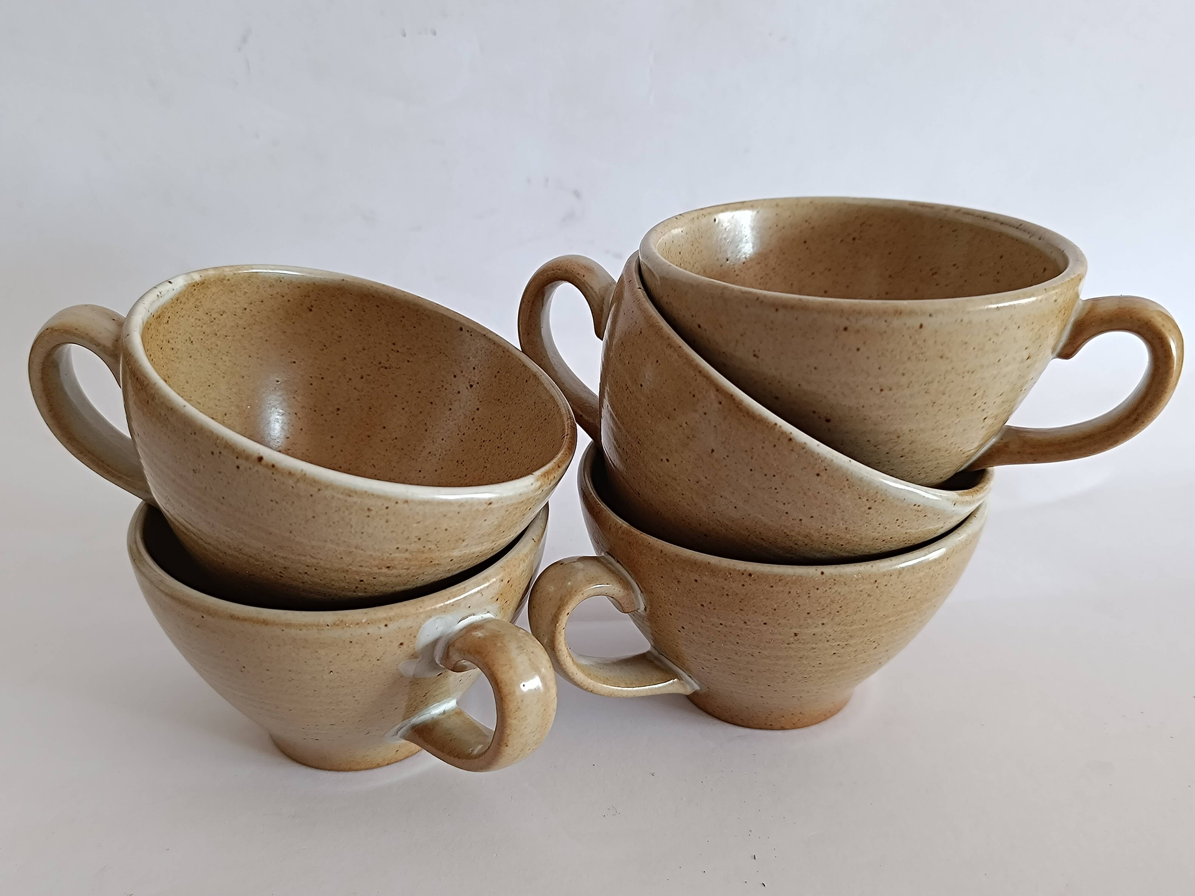 Tasses en grès