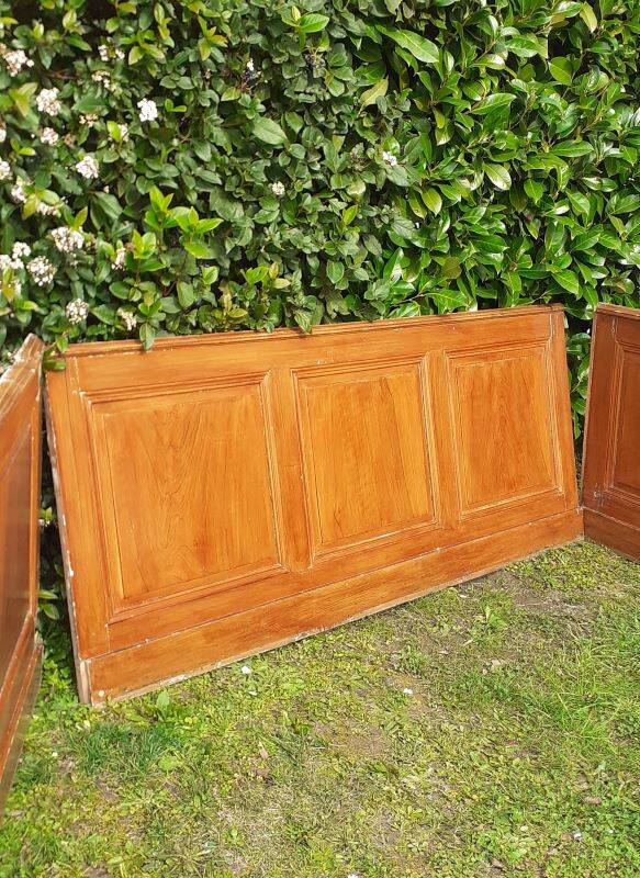 Low wall panelling 8.65m panelled with mouldings wainscoting skirting.