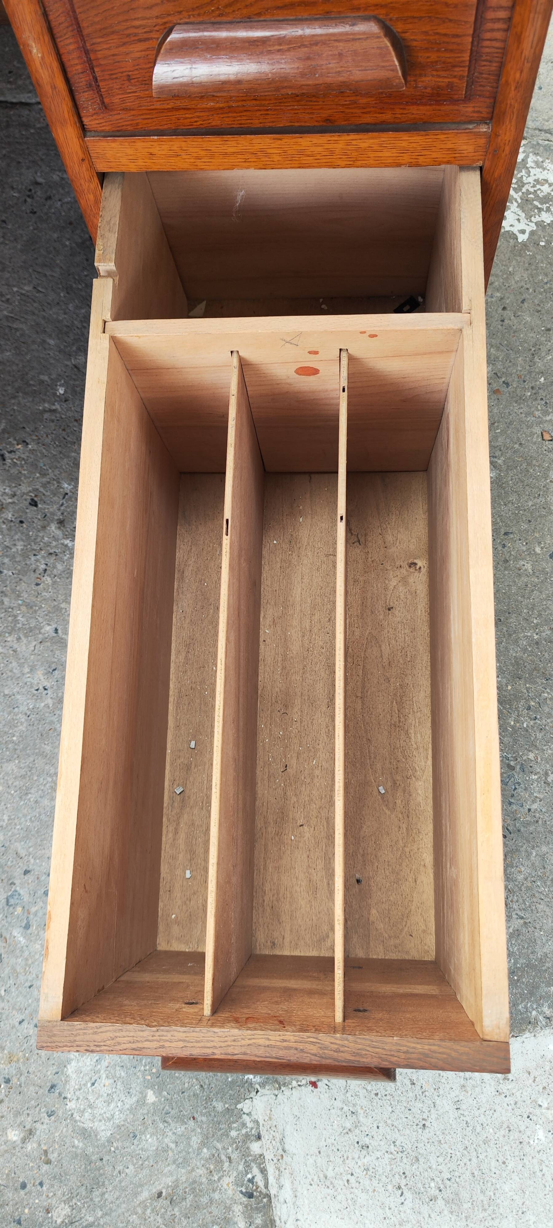 Old American desk in solid oak with S-shaped shutter