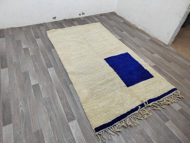 Authentic handwoven pure wool rug size 1.4/2.6 m