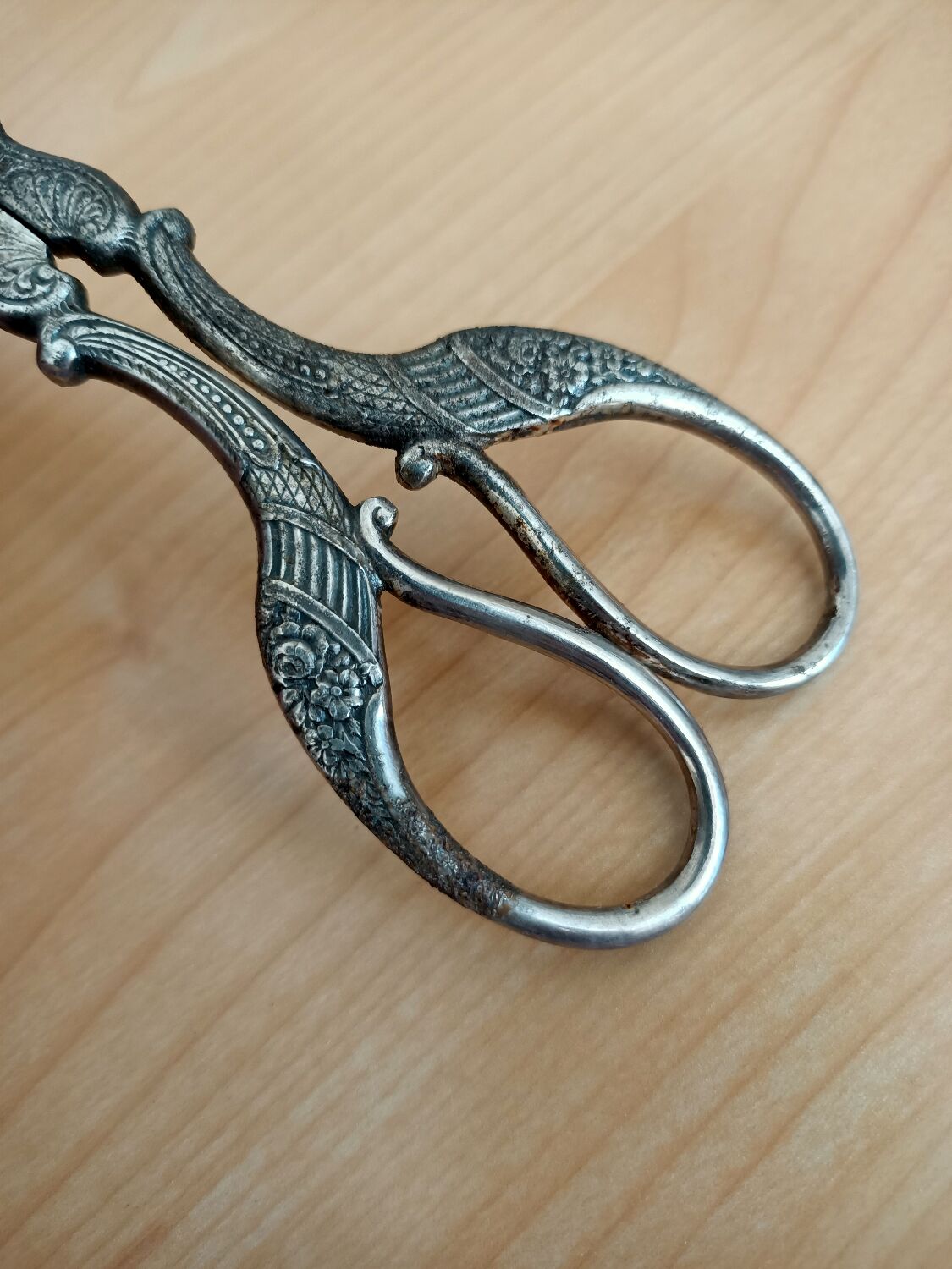 Grape scissors