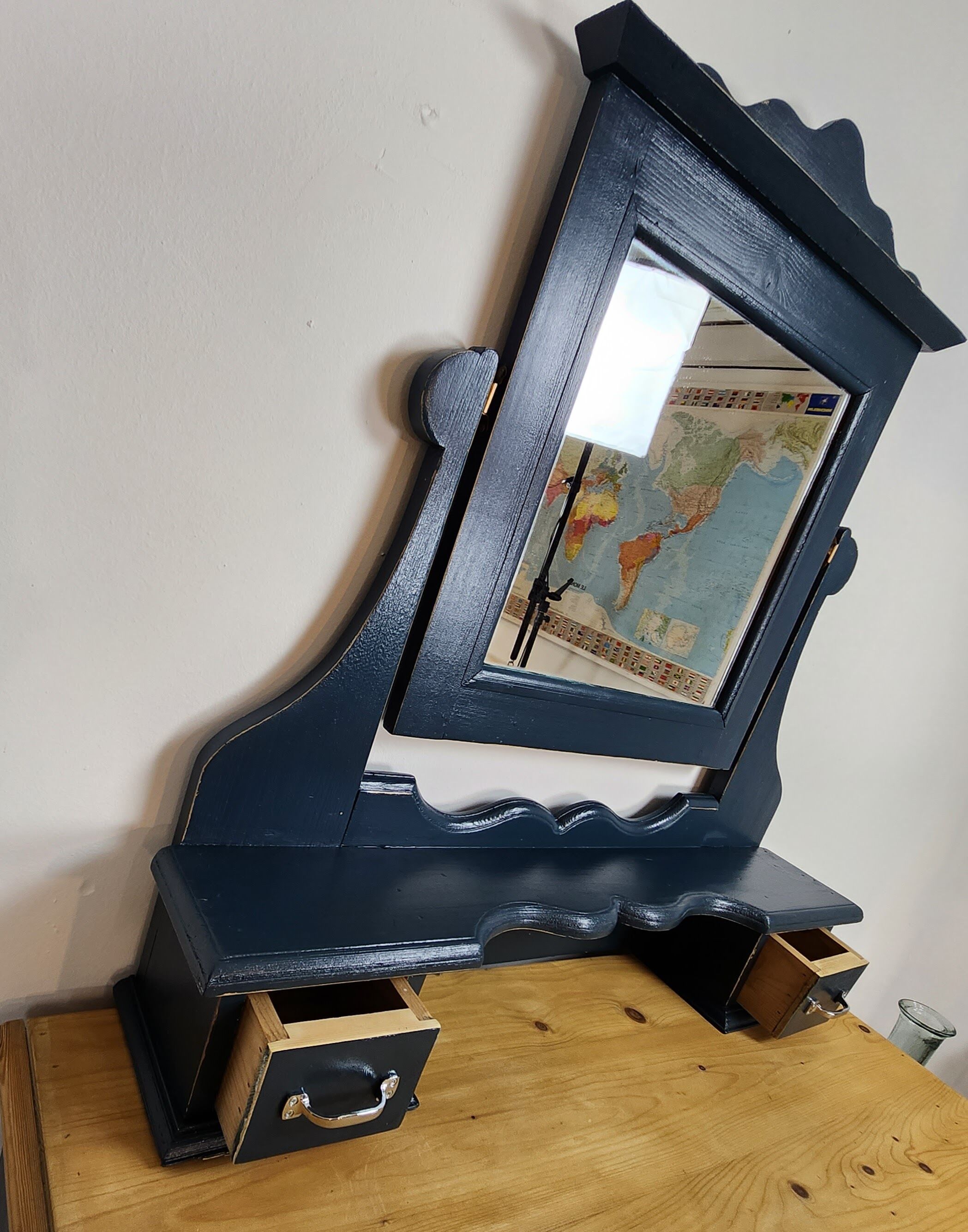 Dressing table
