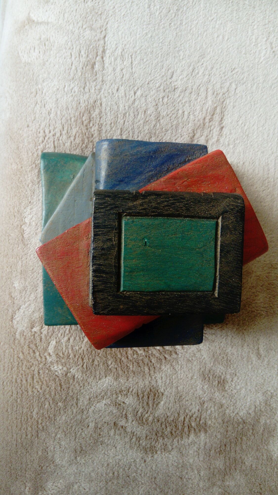 Hold pile holder of books carved wood trompe l oeil