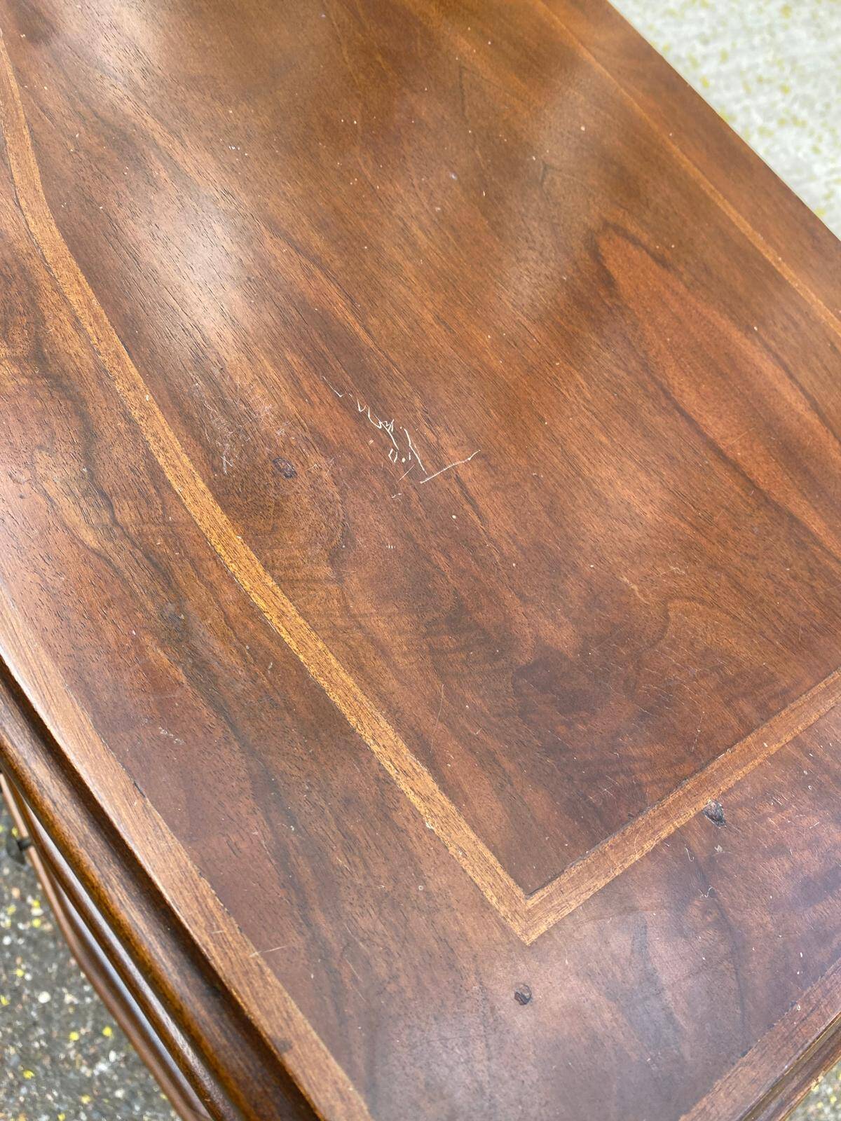 Commode chinoise vintage en bois avec décoration