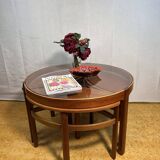 Table basse ronde en teck vintage rétro du milieu du siècle par Nathan Trinity 1960