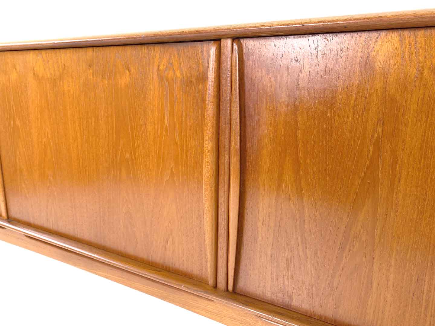 Vintage danish sideboard by svend åge madsen for k. knudsen & søn, 1960s