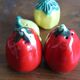 Set of glazed ceramic salt and pepper shakers – Fruits & vegetables