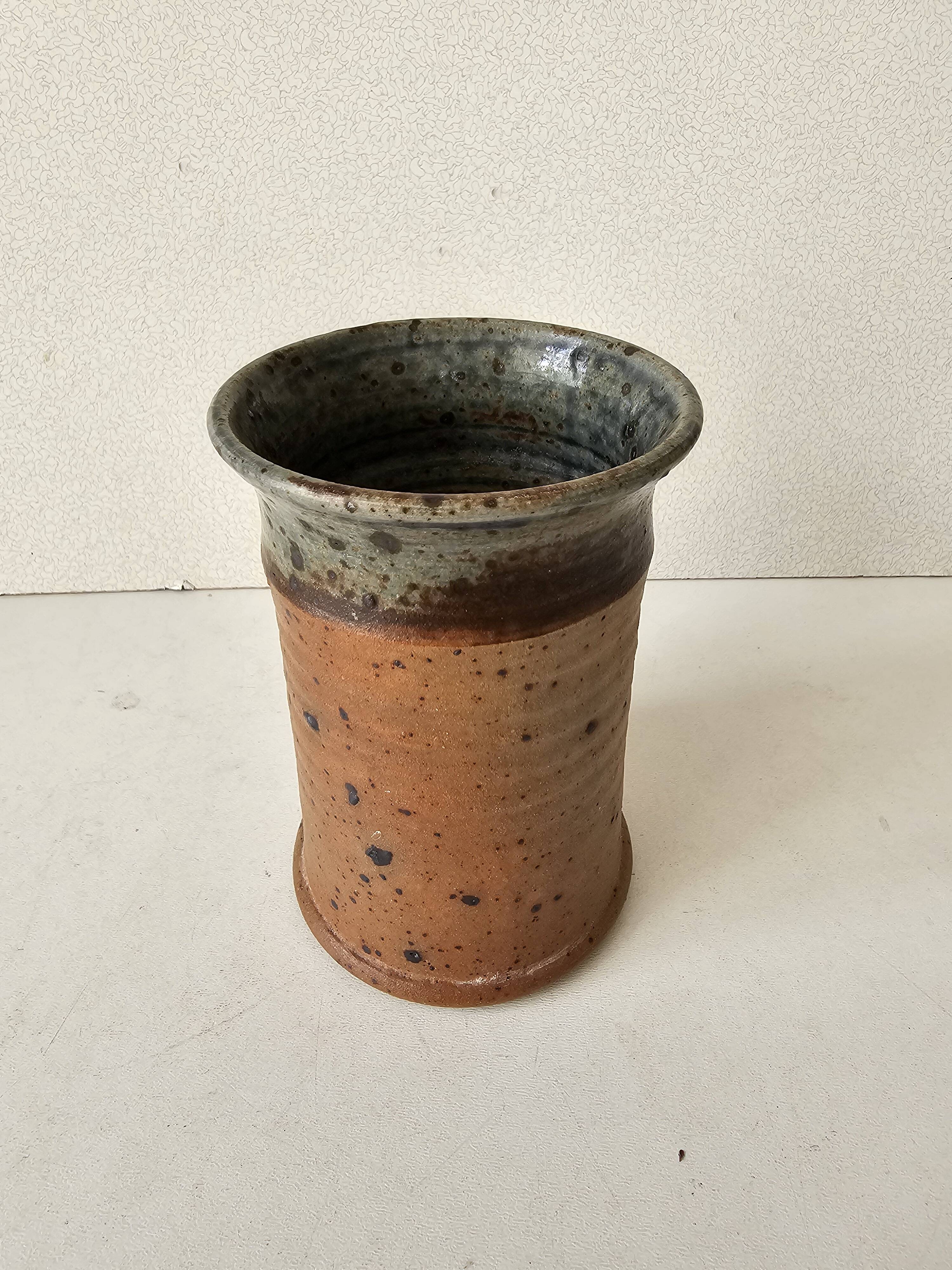 Corsican stoneware ceramic pot signed Oletta