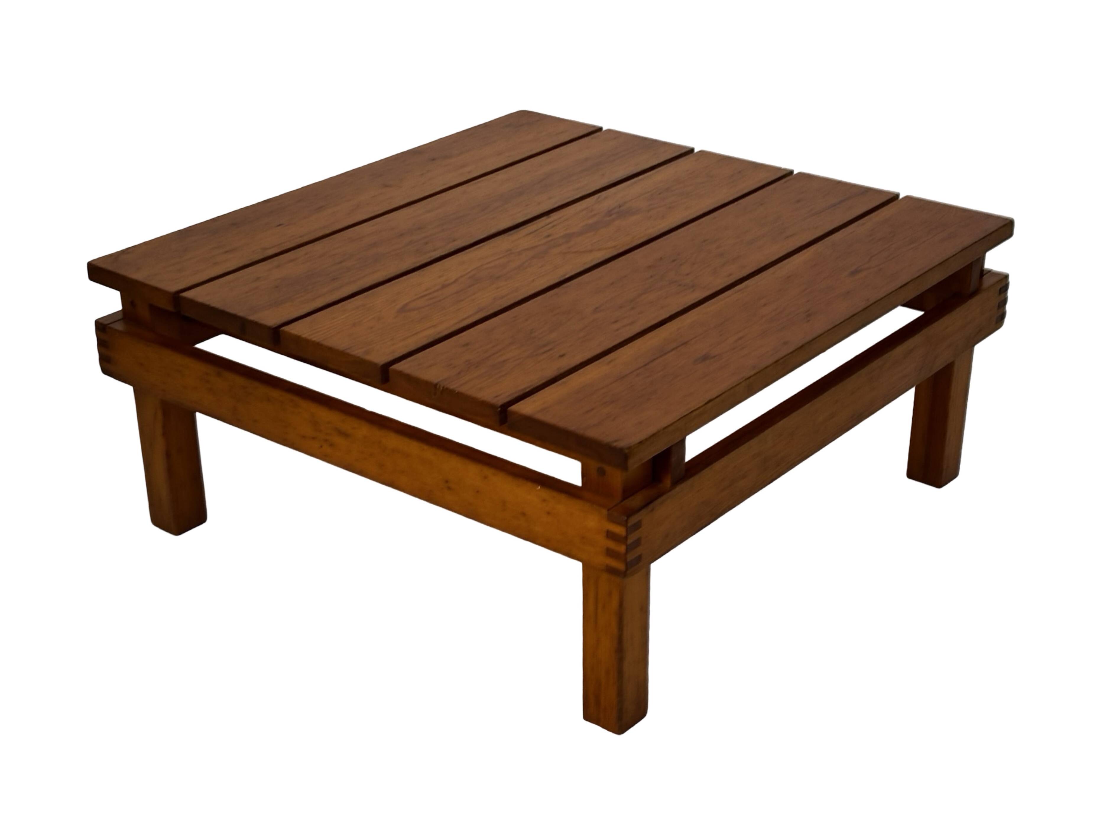 Vintage Pinewood Slatted Coffee Table Design 1970s