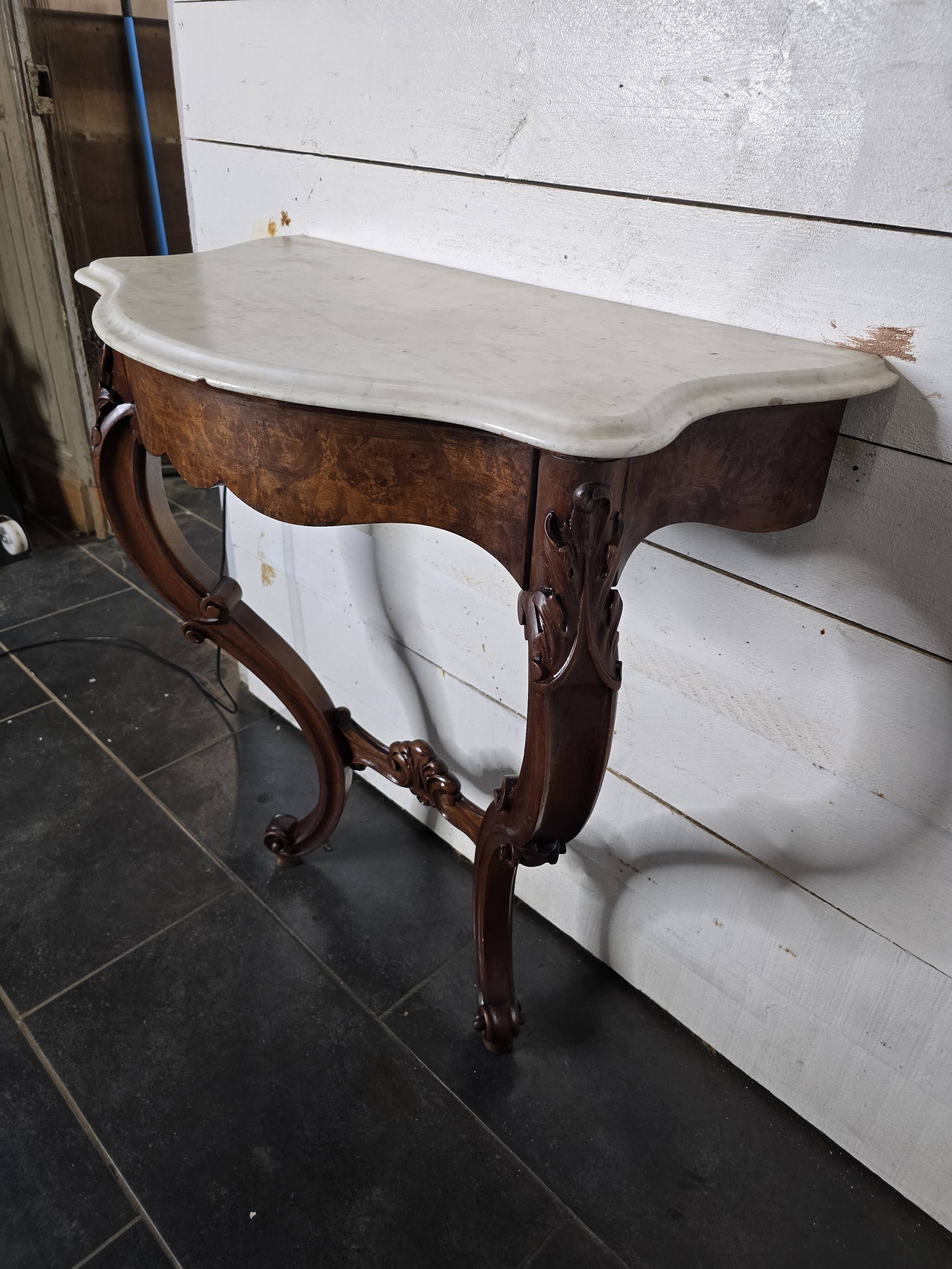 Antique Louis XV style curved console in walnut