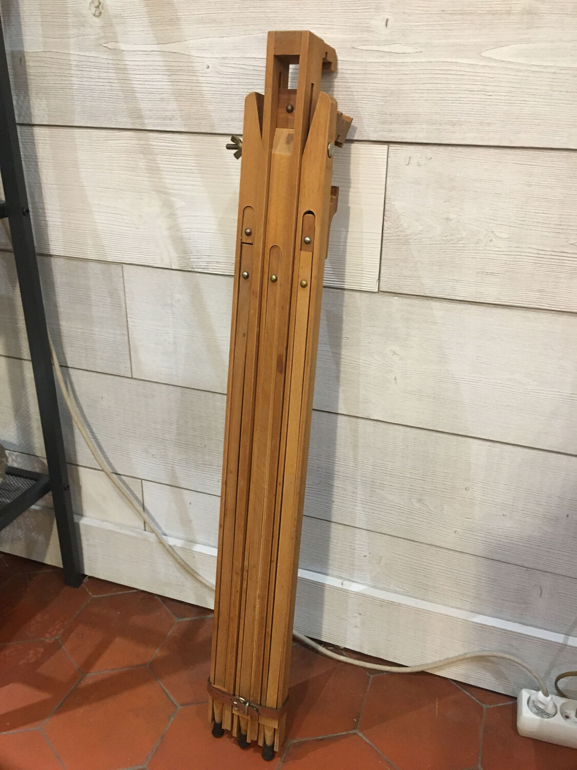 Folding painter's easel