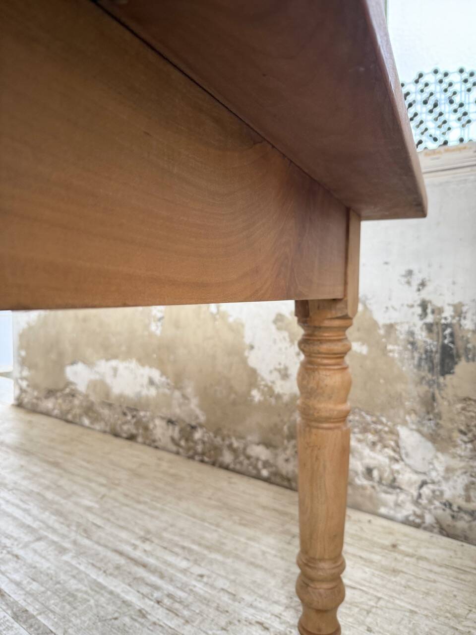 Table de ferme en merisier