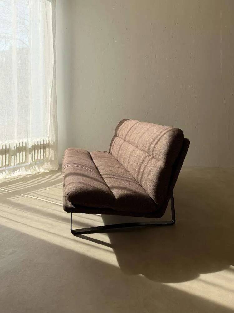 Artifort C683 sofa 1968 Kho Liang Ie designer sofa