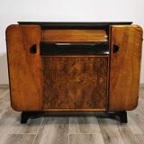 Armoire Gramophone par Jindrich Halabala