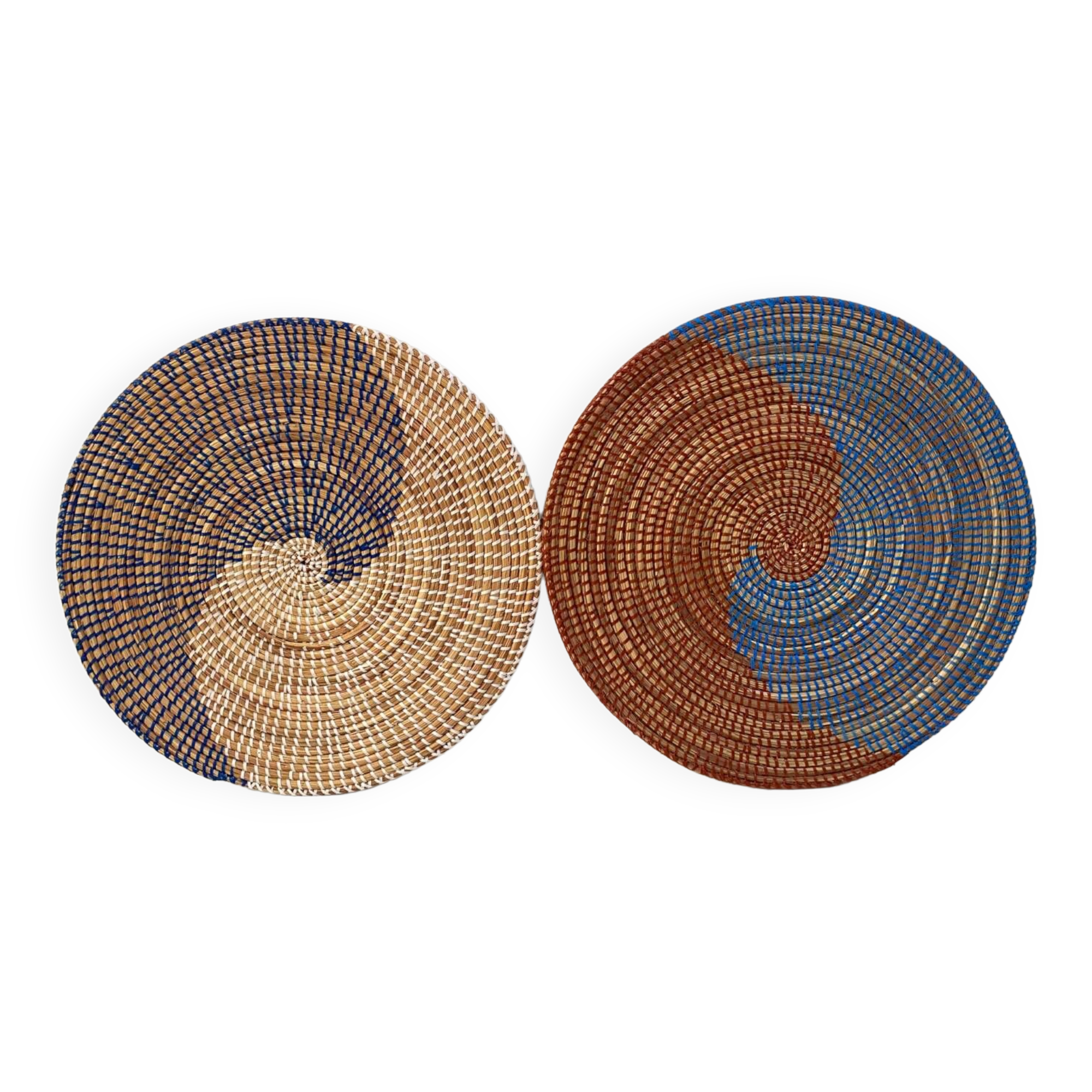 Duo of rattan trays for wall decoration