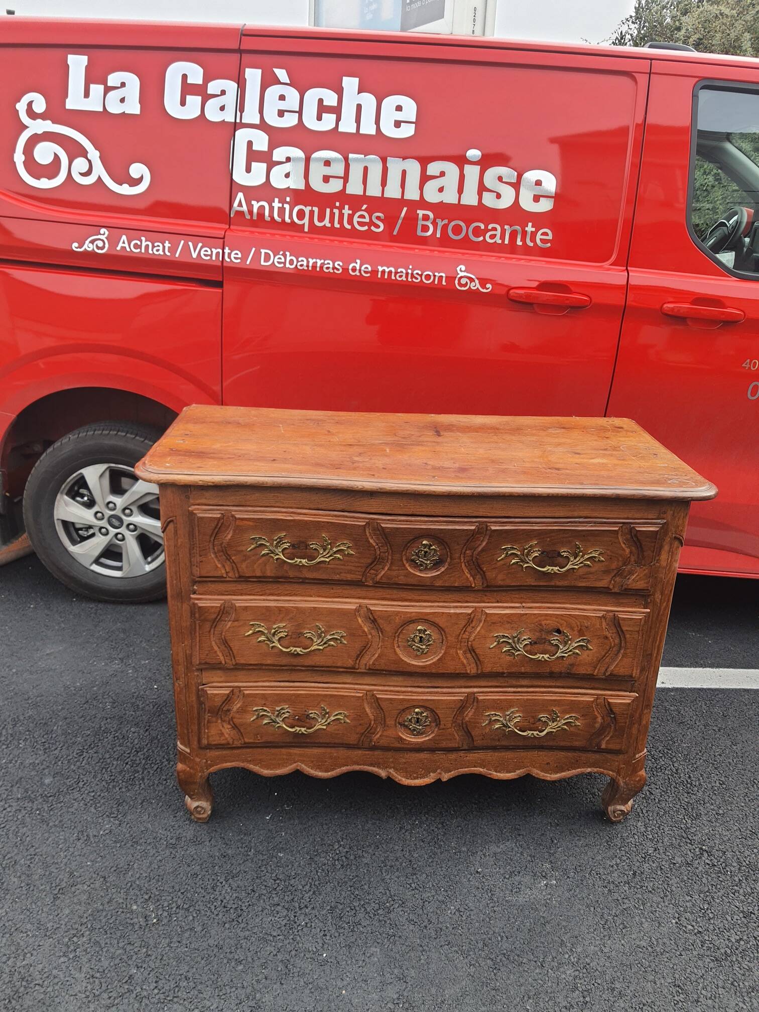 Louis XV period oak chest of drawers