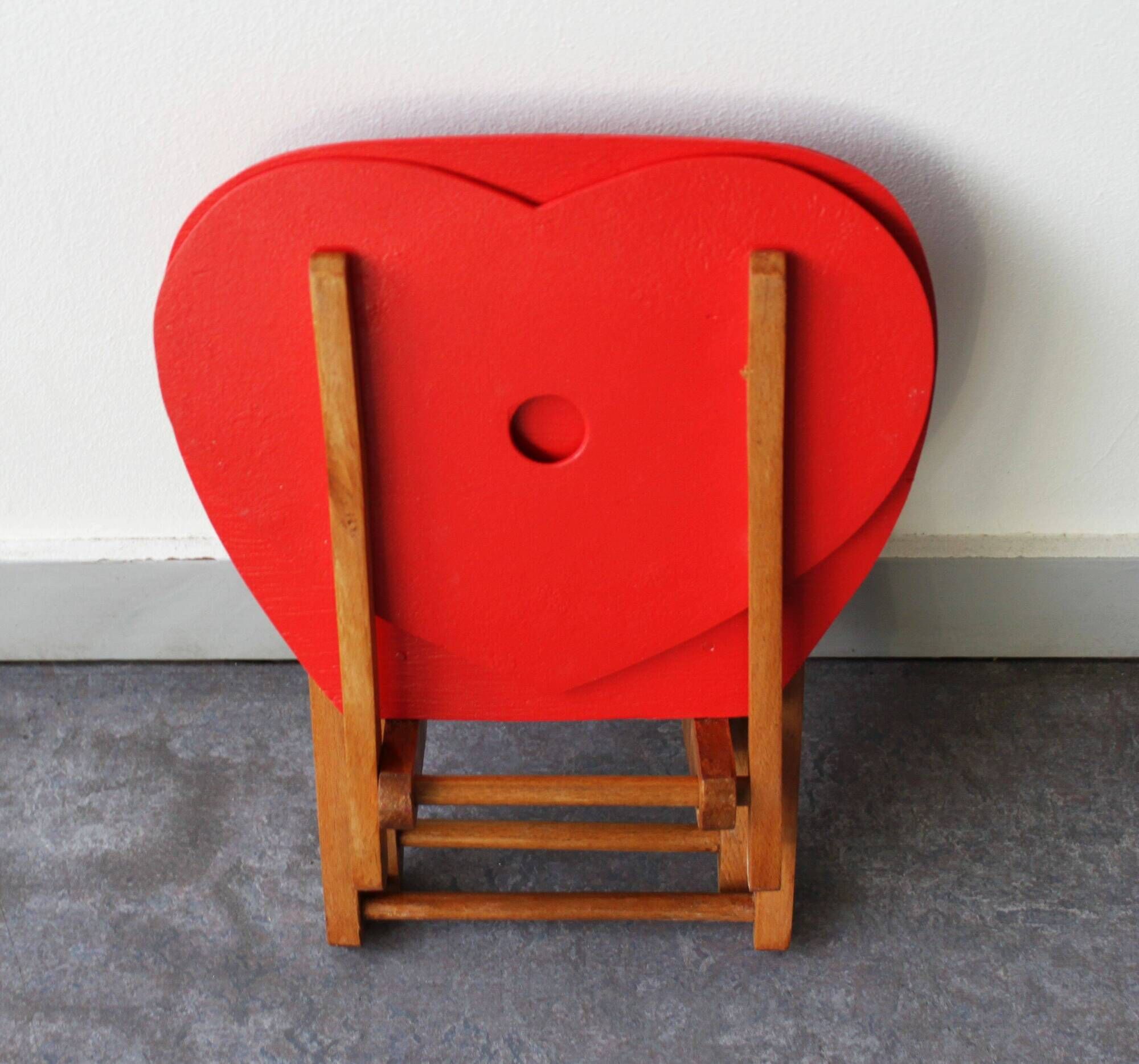 Paire de chaises pliantes vintage en bois pour enfants.