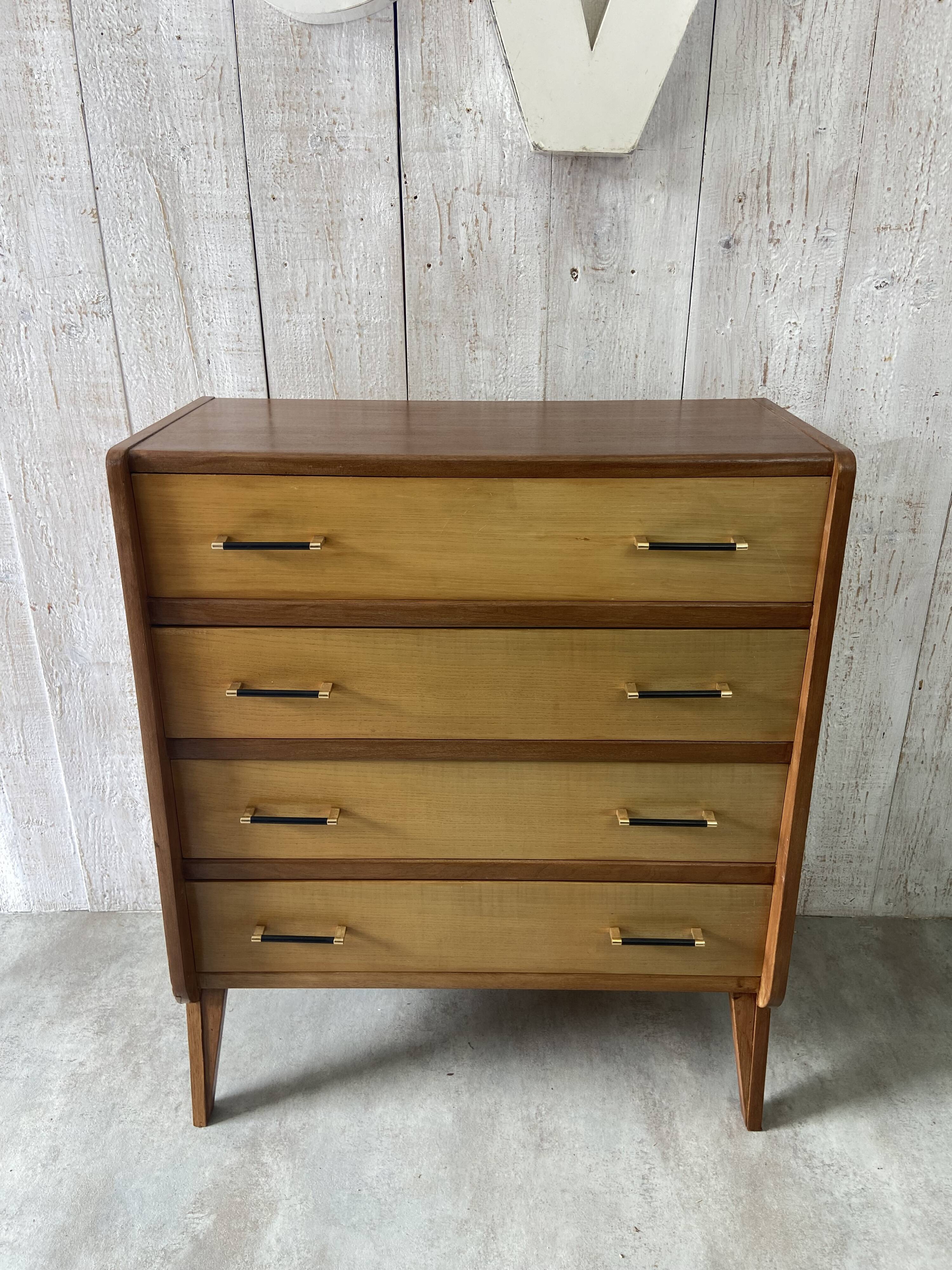 Vintage chest of drawers