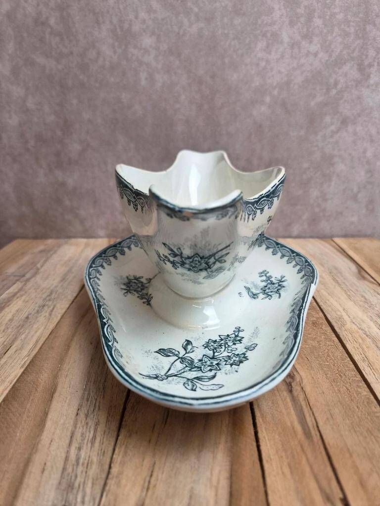 Ironstone sauce boat from Saint-Amand, Margot model – old blue decoration.