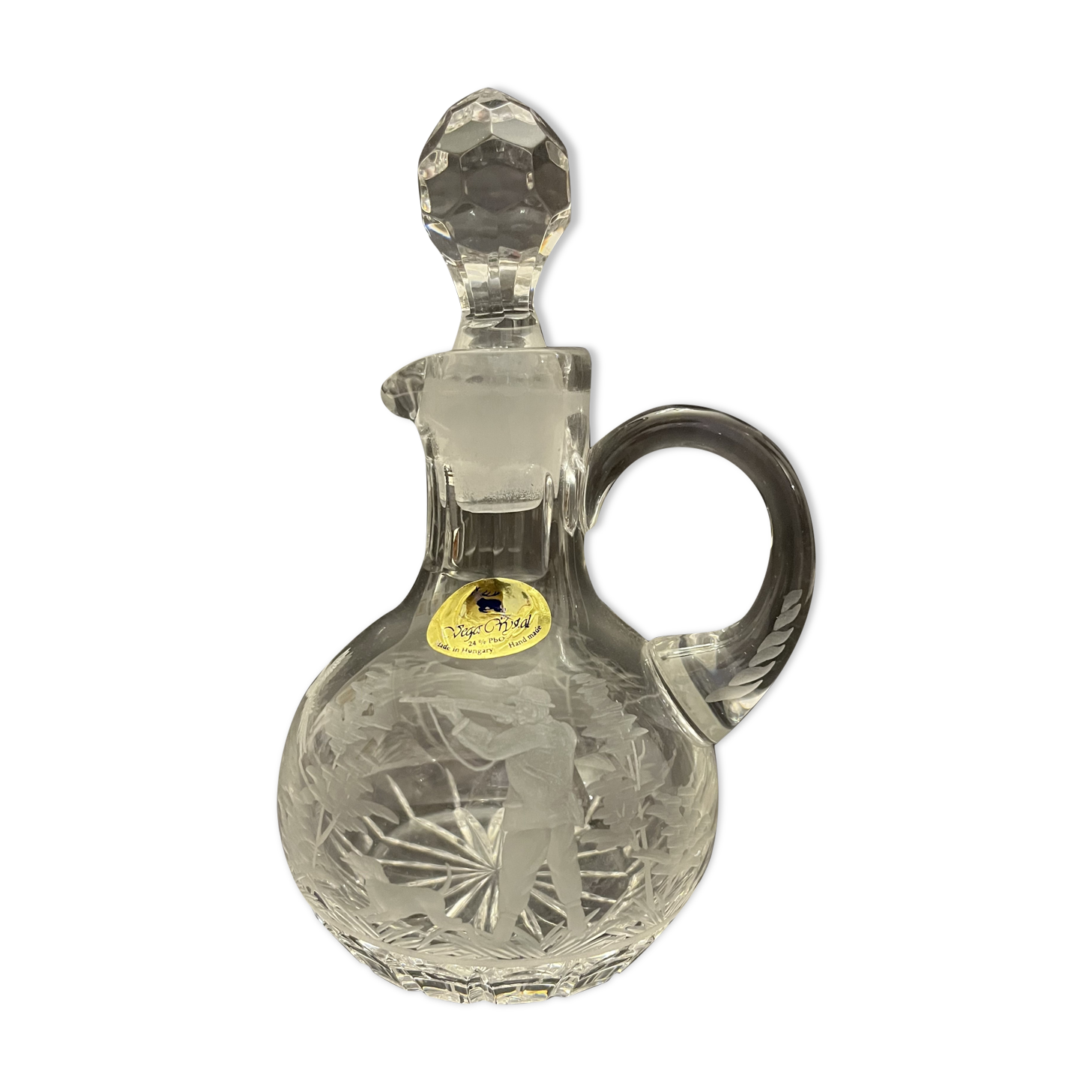 Small carafe in cut crystal