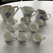 Coffee service in white porcelain pattern pink blue art deco