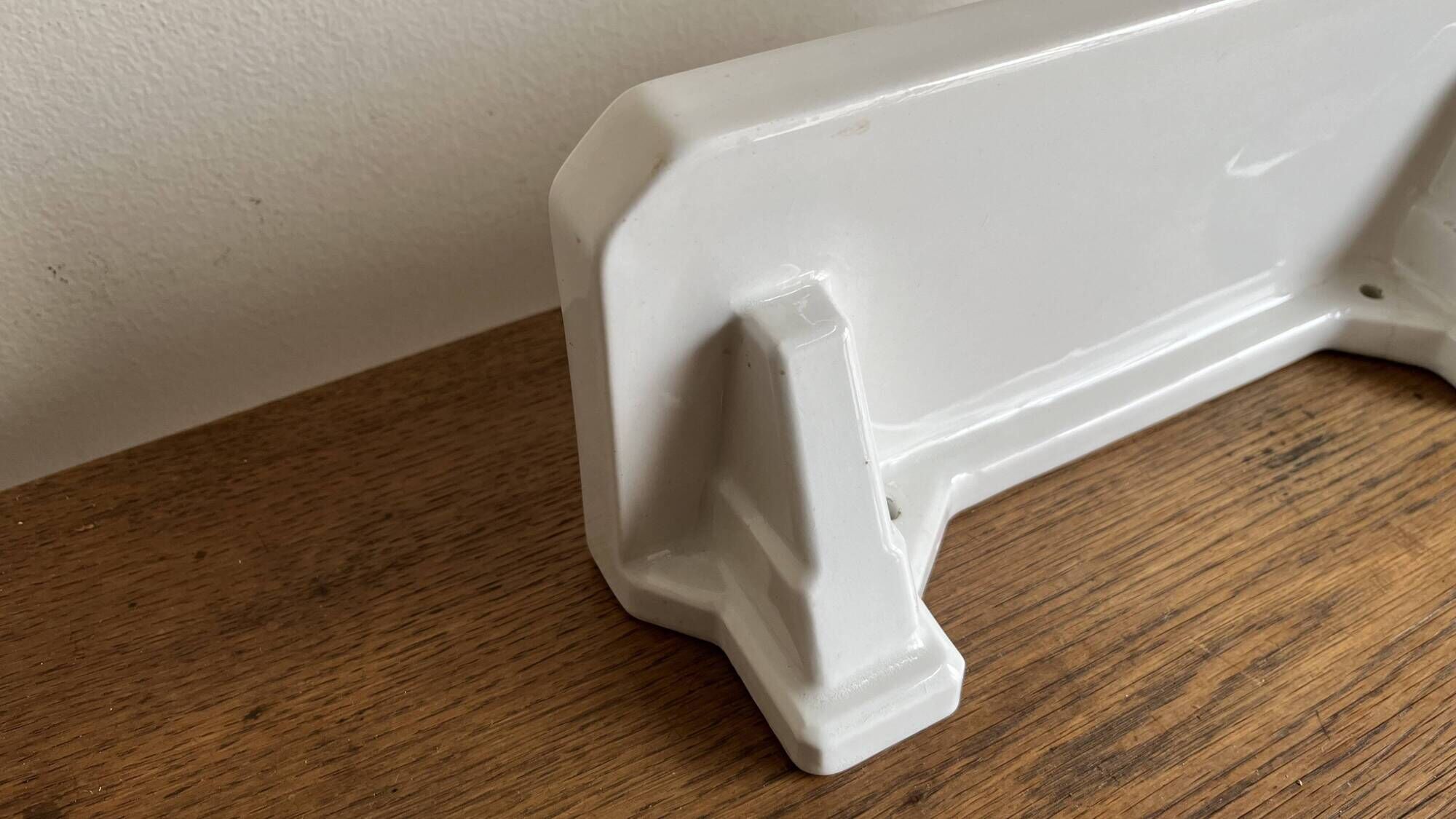 XS shelf tablet in white porcelain 1950 L30cm