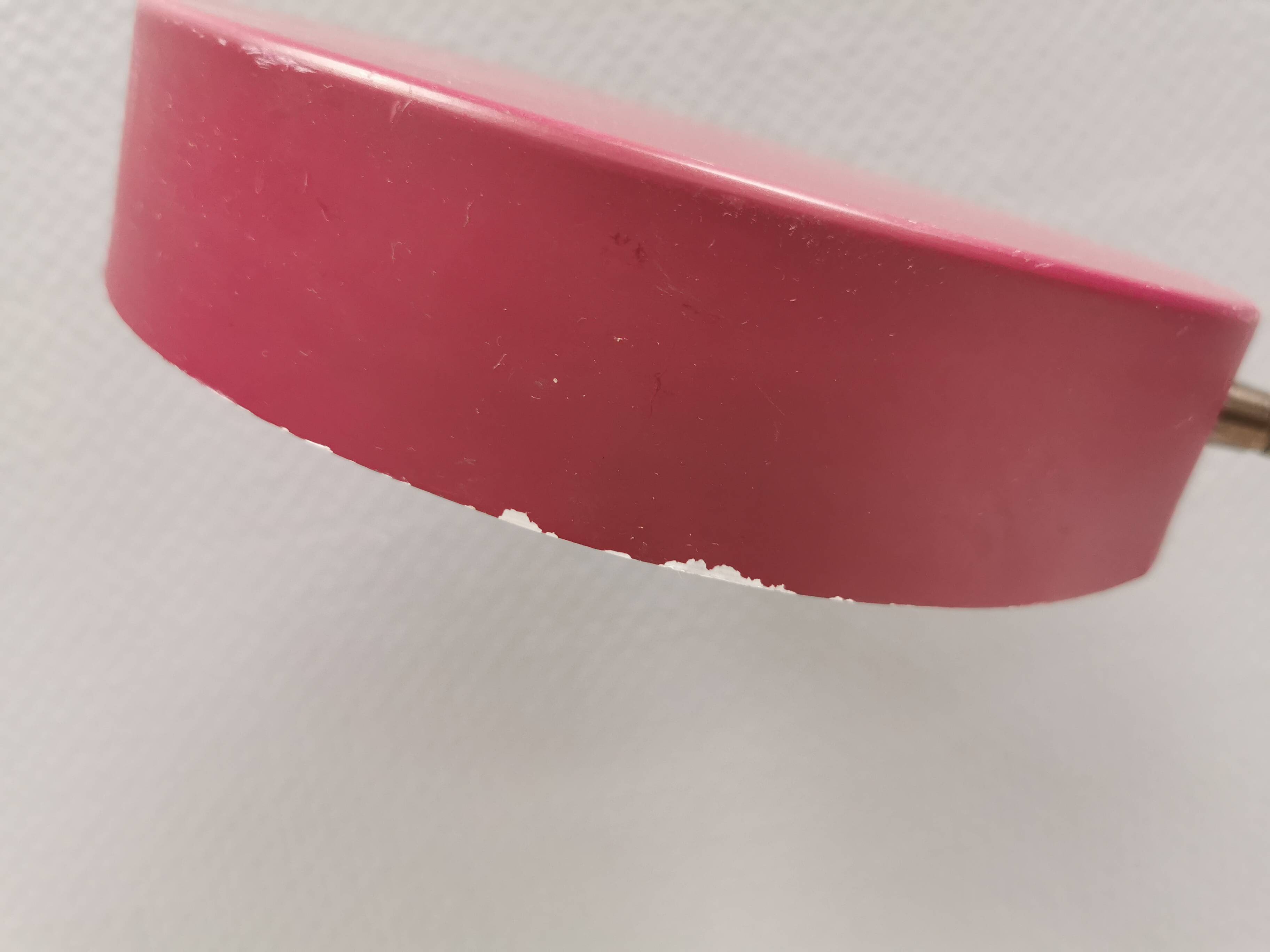 Table lamp in aubergine coloured metal, brass bend and teak wood 1960-70s