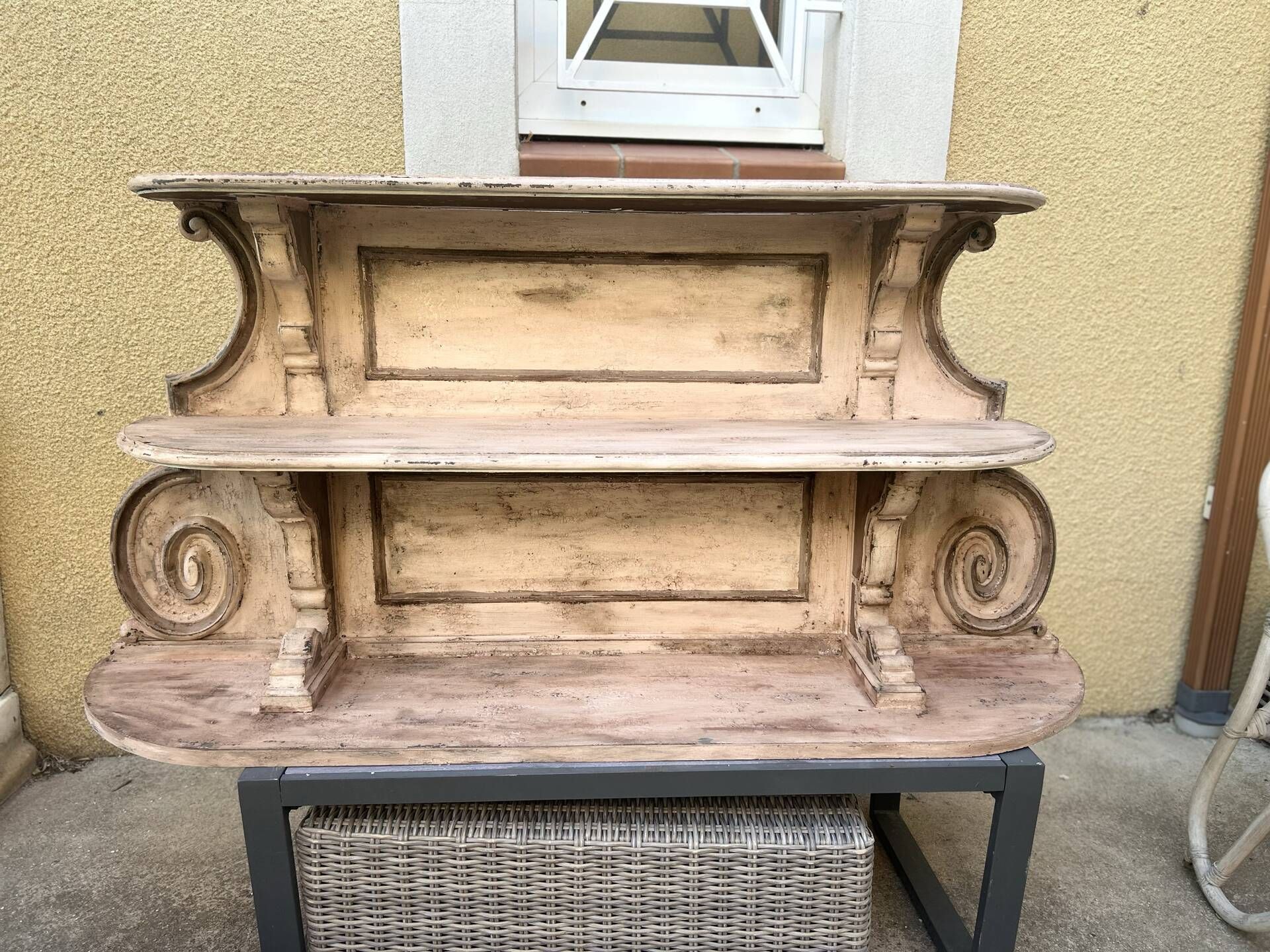 Saint-Hubert wall shelf in solid wood – 19th century – Patina