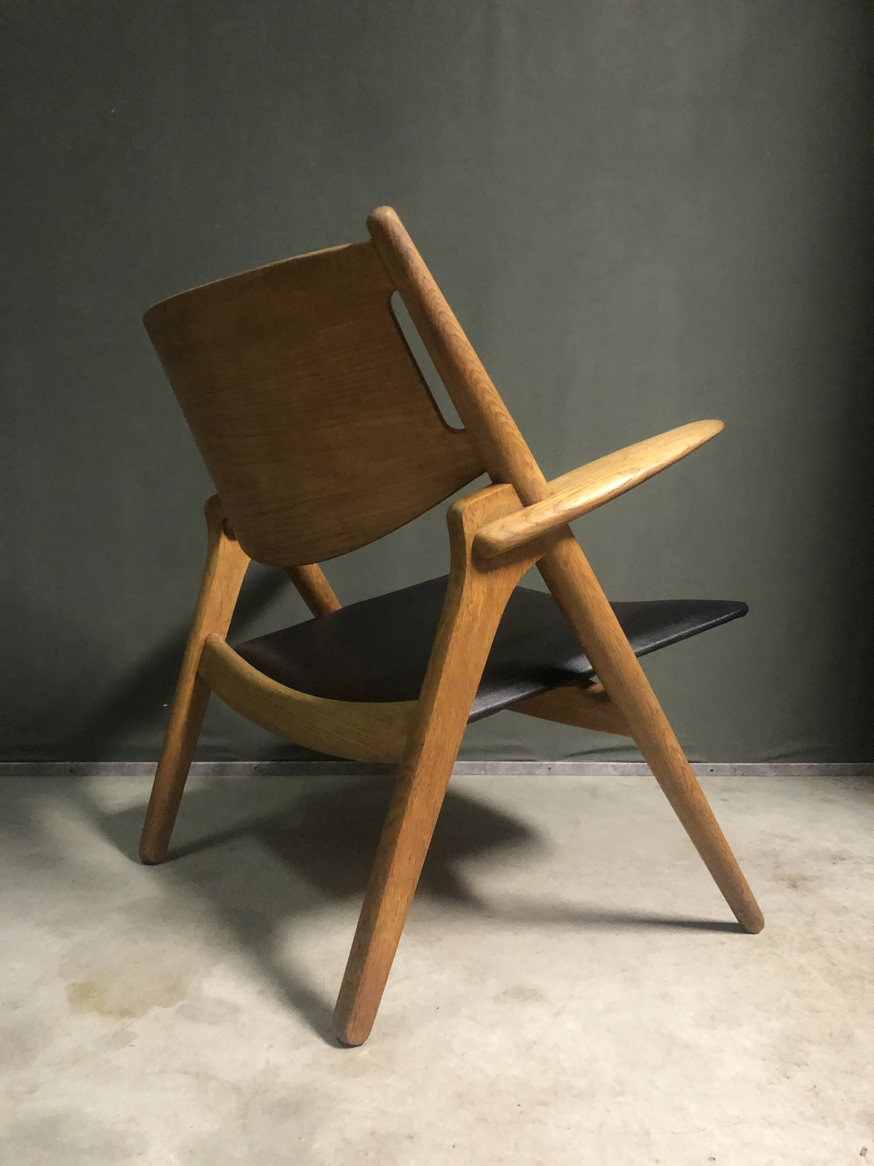 CH28 Sawbuck Lounge Chair by Hans Wegner for Carl Hansen & Søn, 1950s