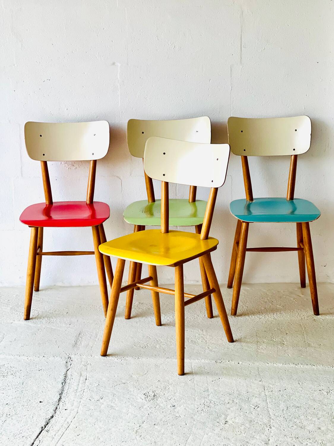 Chaises de salle à manger de Ton, années 1950.