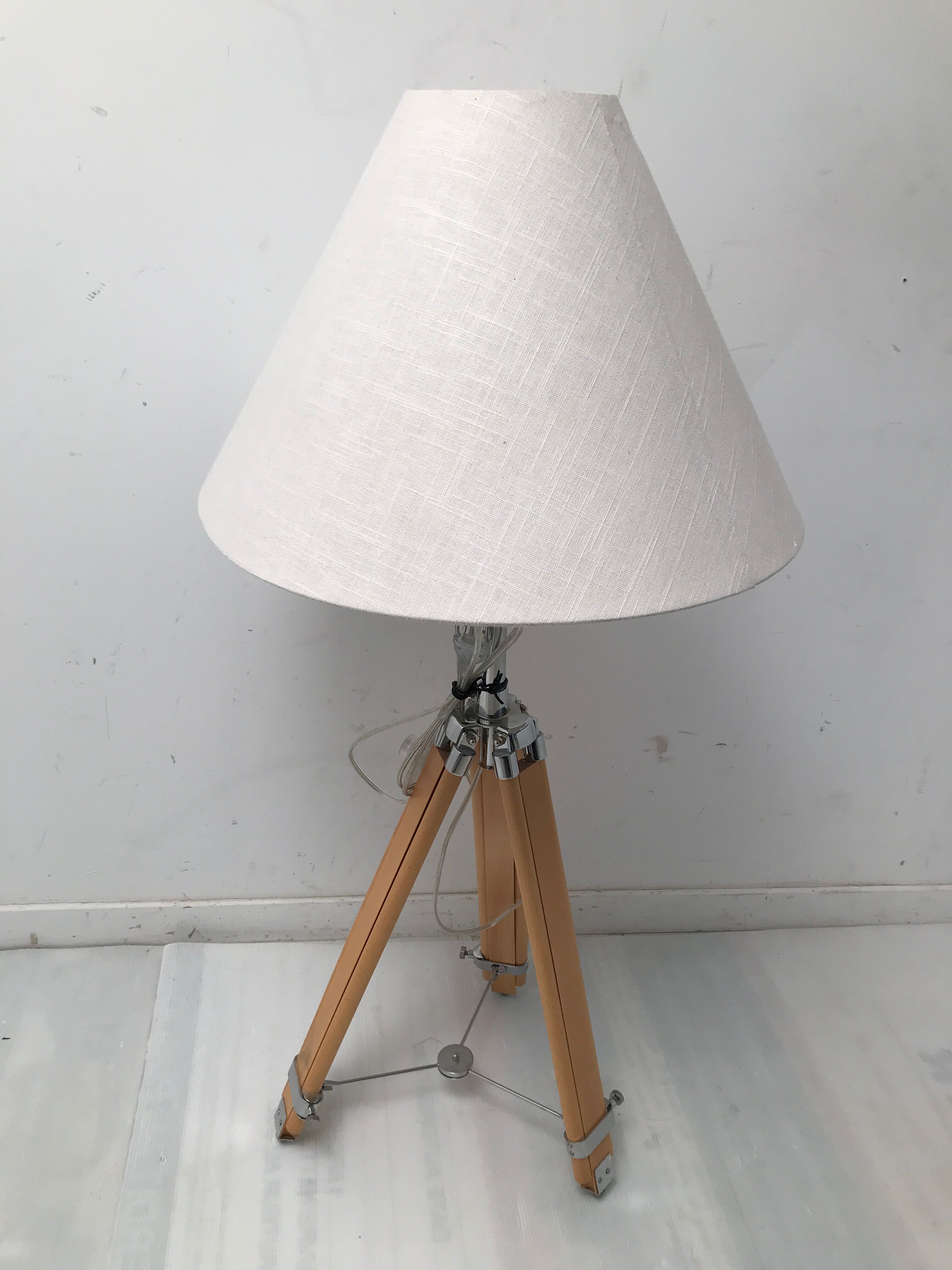 Paire de lampe de chevet trépied