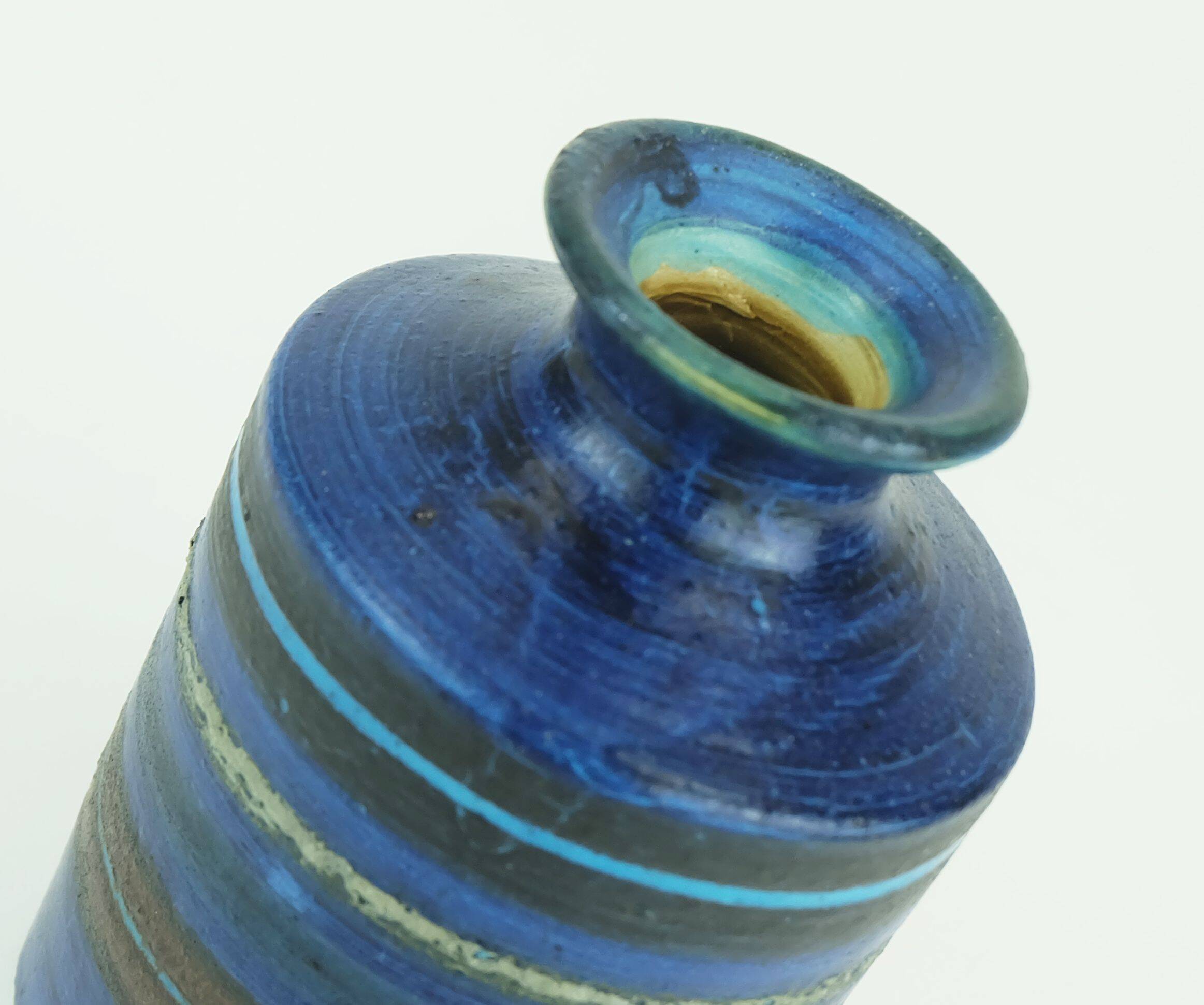 Vase du milieu du siècle bruno gambone, studio de poterie italien, décor à rayures