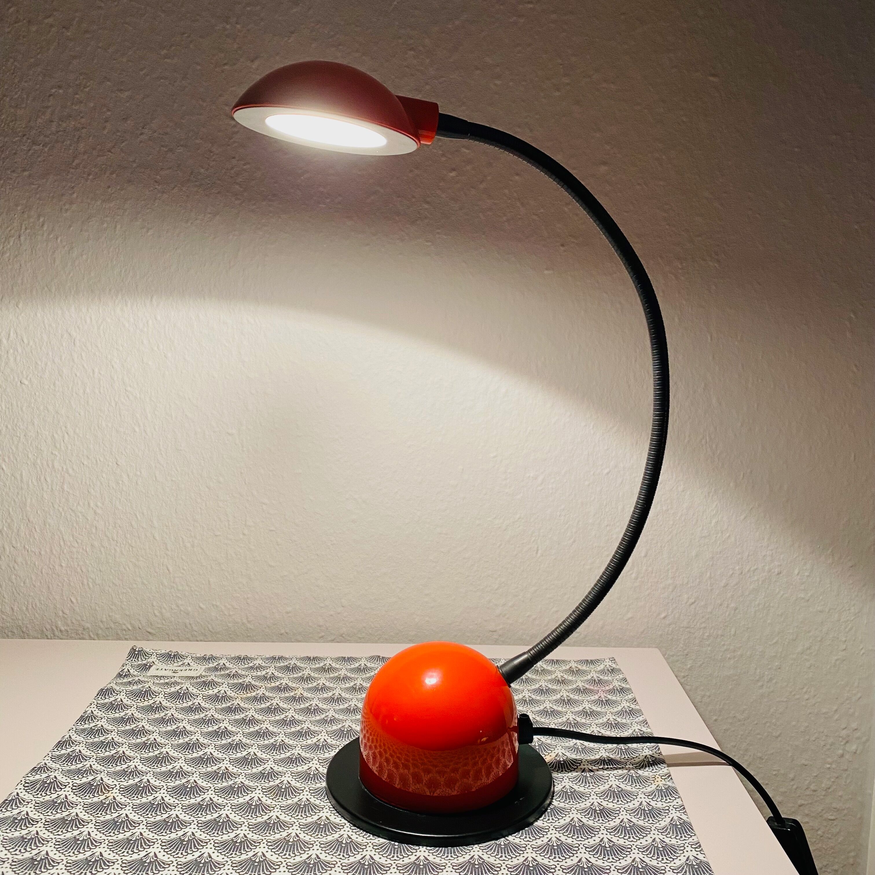 Veneta lumi nueva desk lamp, table lamp, 70's