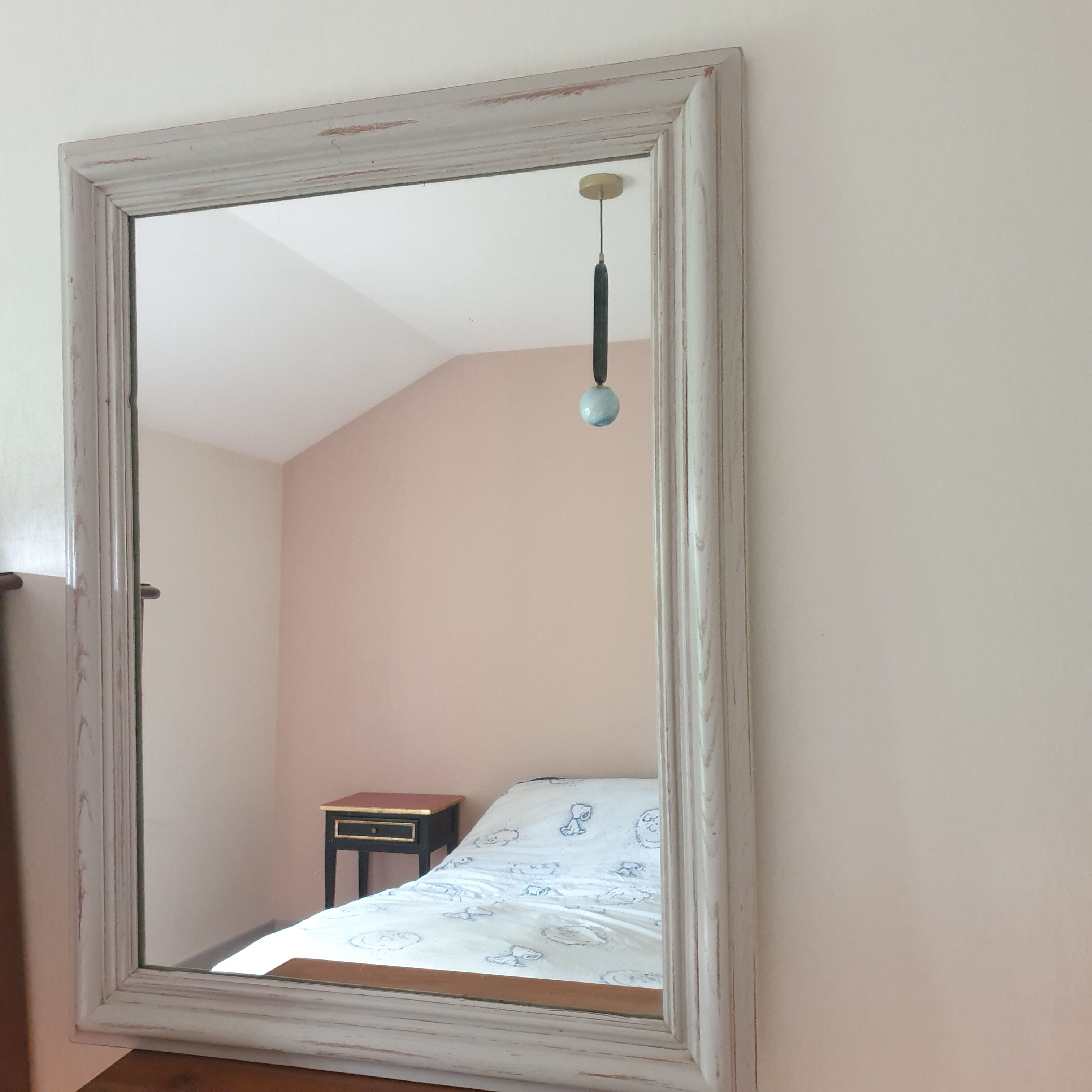 Mirror lacquered wood frame