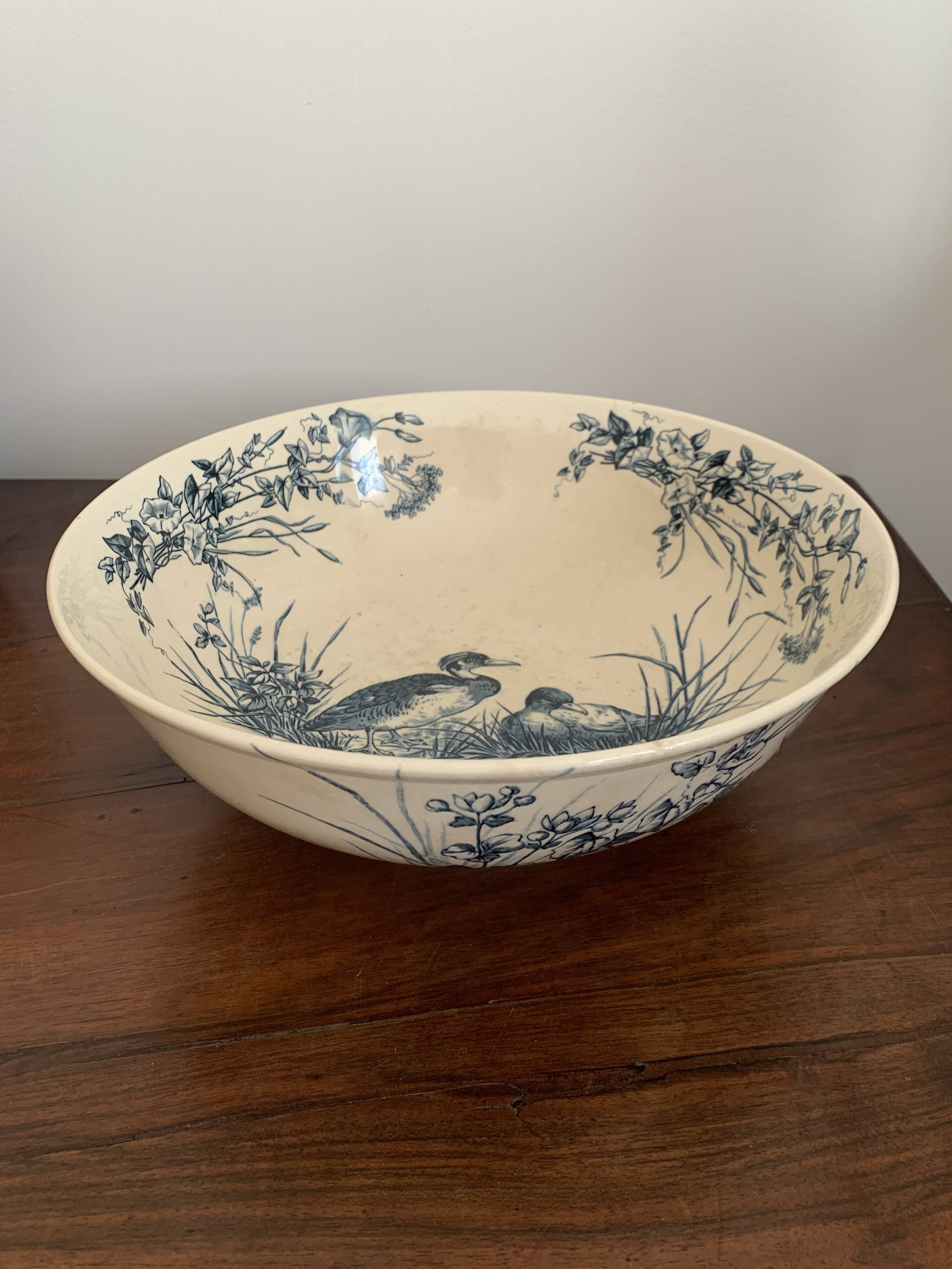 Longwy salad bowl stamped at the right price