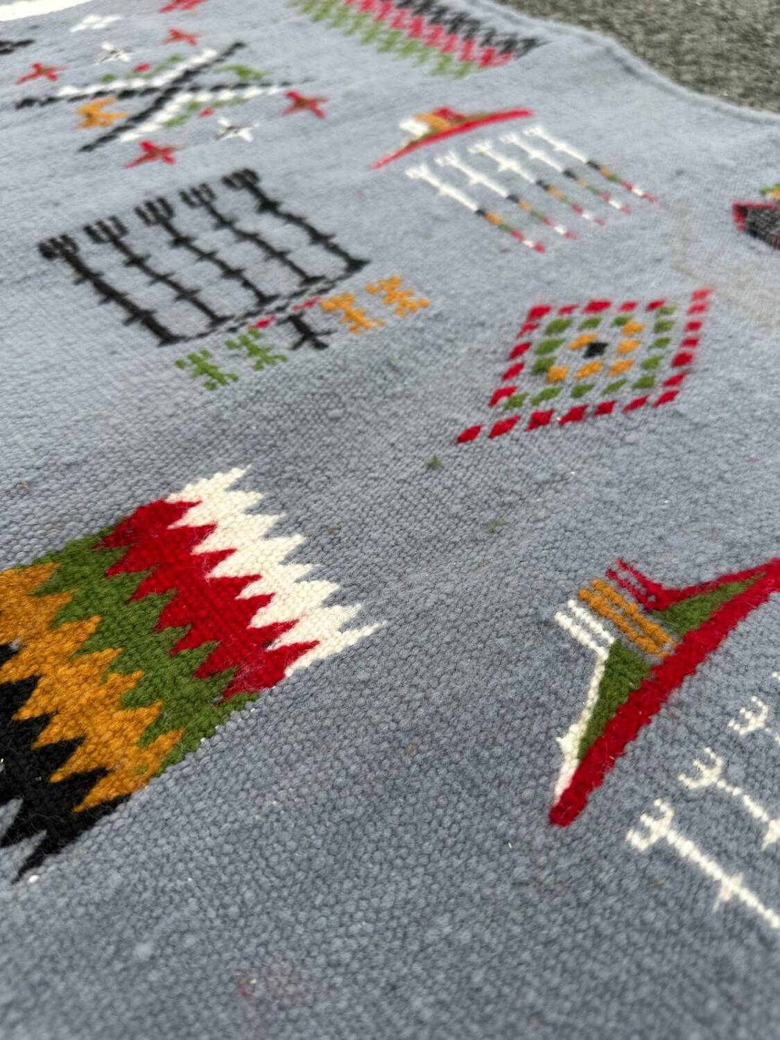 Handmade kilim rug