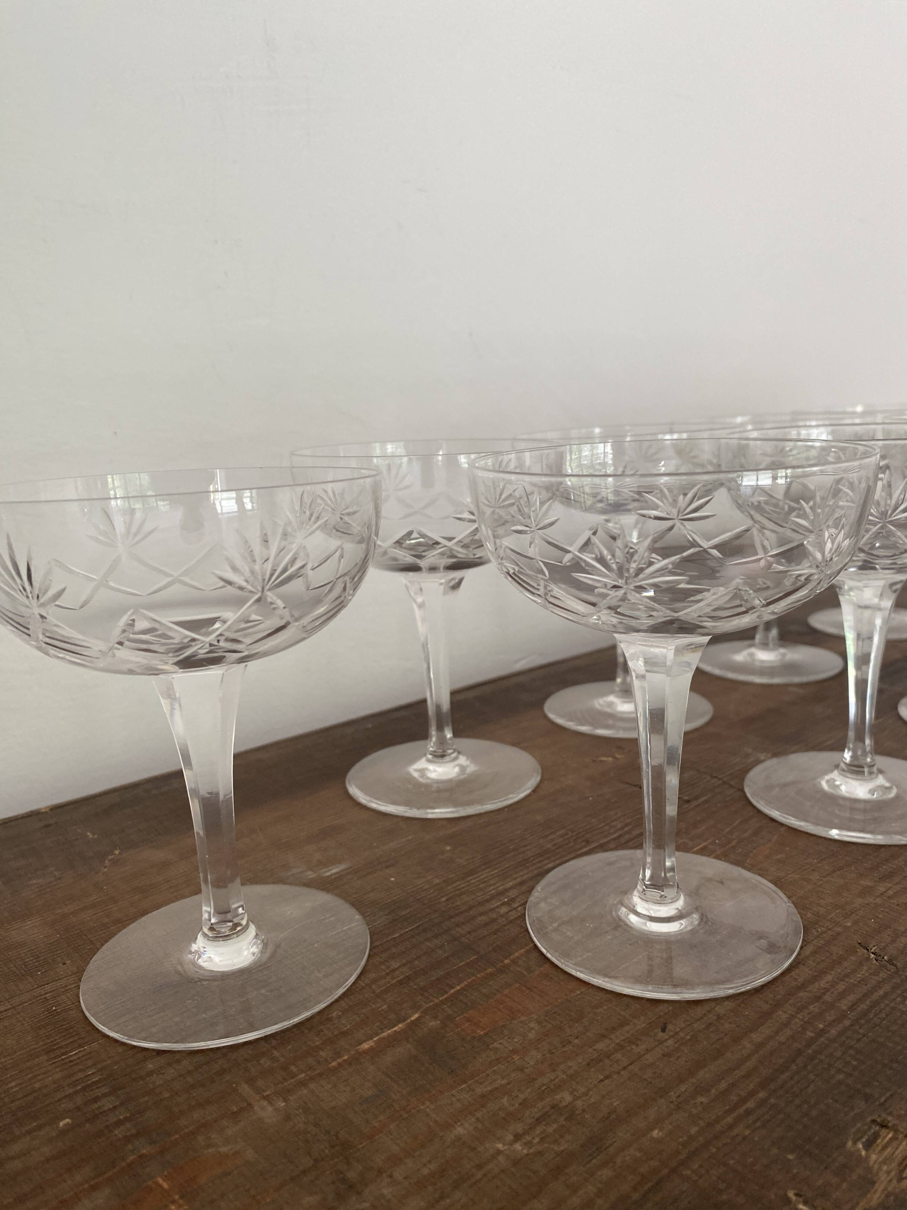 Coupes de champagne en cristal ciselé vintage 9 pièces
