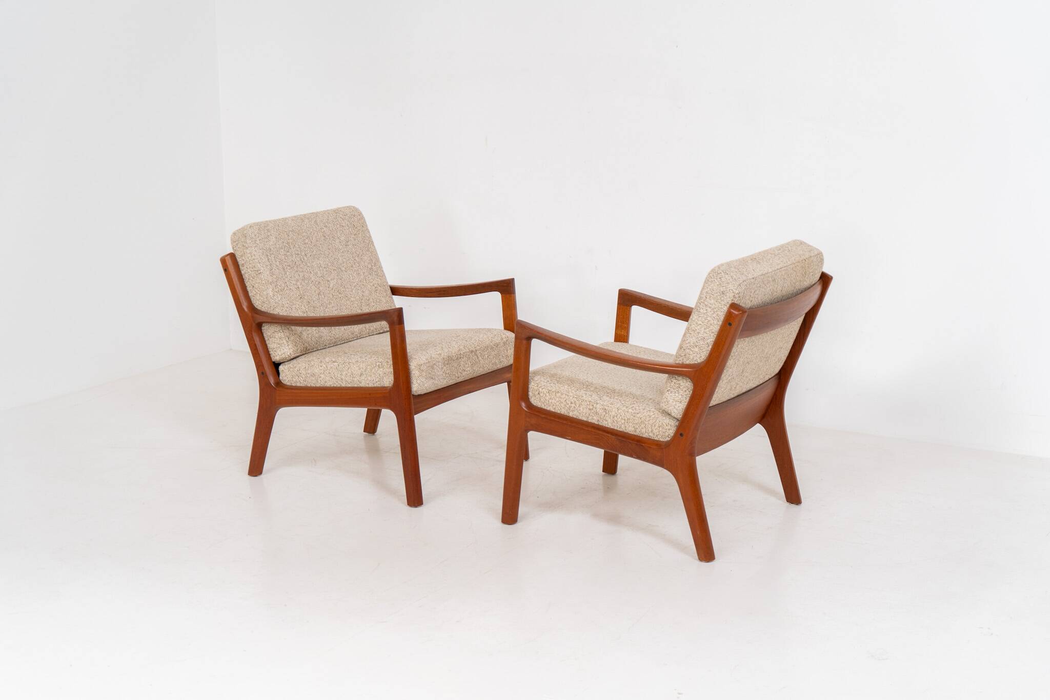 Pair of “Senator” easy chairs by Ole Wanscher for France & Son