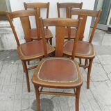 Cinq chaises bistrot