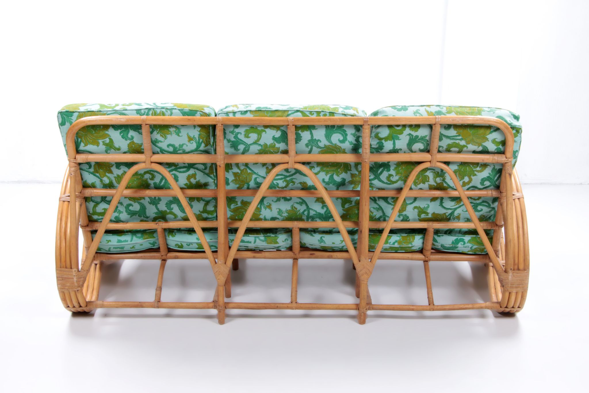 Vintage set of bamboo lounge armchairs and sofa with coffee table Paul Frankl, 1960s