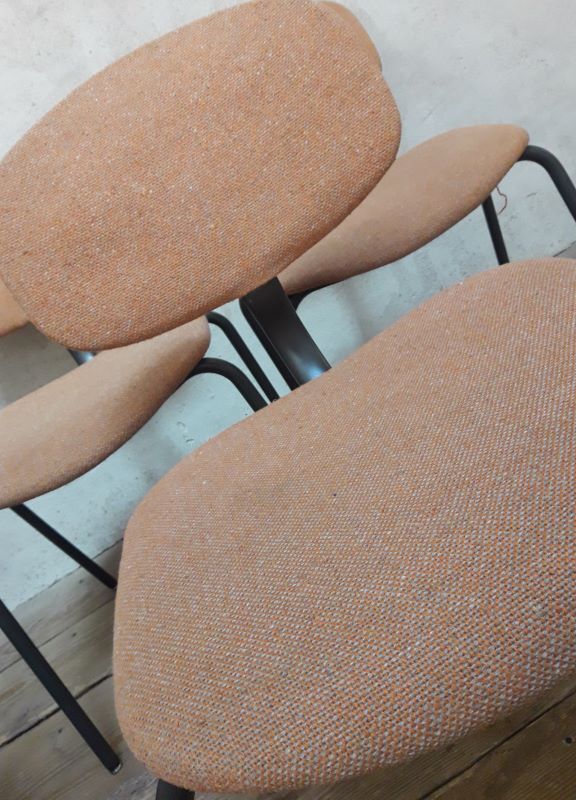 Set of 3 Steelcase Strafor chairs
