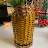 Braided bottle in anthropomorphic wicker