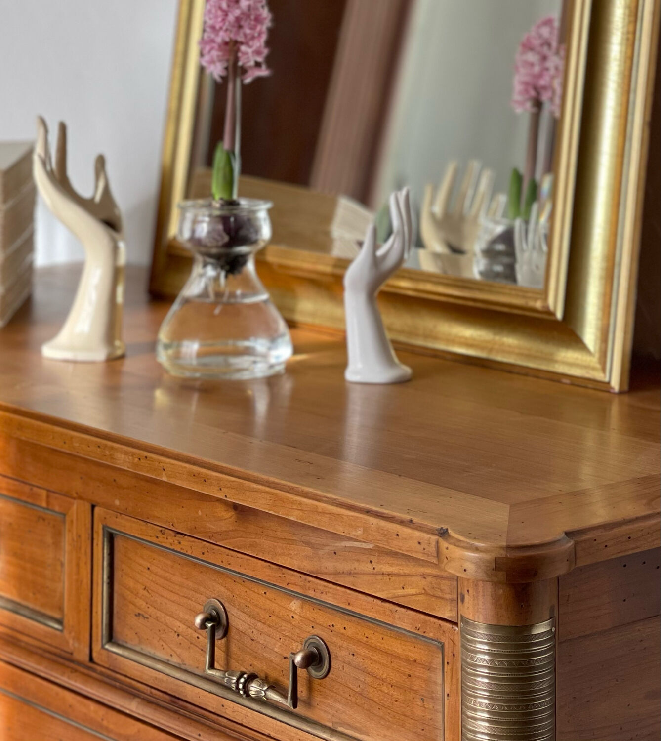 Commode bois et laiton