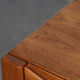 Table de chevet en orme pour Maison Regain 1980
